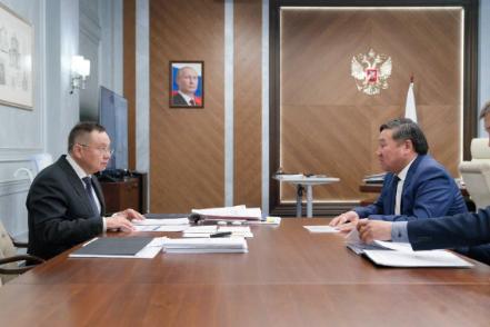 Ирек Файзуллин провел рабочую встречу с главой Республики Тыва Владиславом Ховалыгом