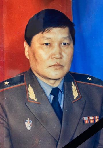 Владислав Ховалыг выразил соболезнования в связи с кончиной генерал-майора ФСБ Чанмыра Удумбара