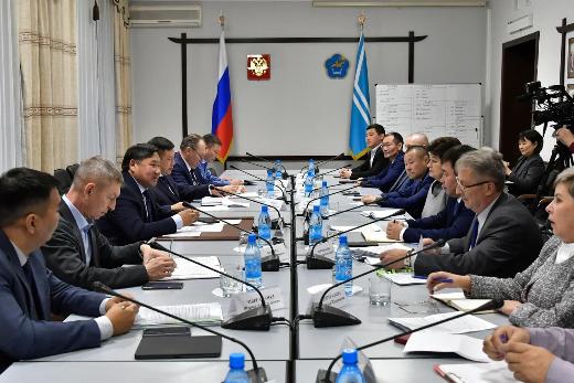 В Правительстве Тувы обсудили перспективы развития Кызыла 