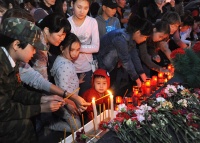 В столице Тувы состоялась акция "Свеча памяти". Фото В. Шайфулина