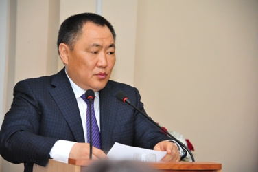 Глава Тувы  выступил в Верховном Хурале с Отчетом о деятельности  Правительства  в 2015 году 