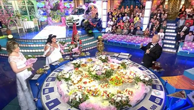 Девушка из Тувы одержала победу в праздничном выпуске телеигры  «Поле чудес» 