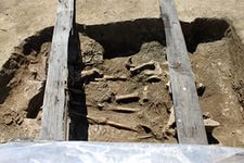 Древние курганы не пострадают при строительстве военного городка в Туве, обещают в Минобороны  