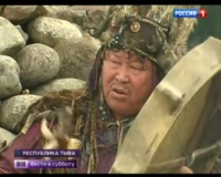 Верховный шаман Тувы танцует за мир на Украине