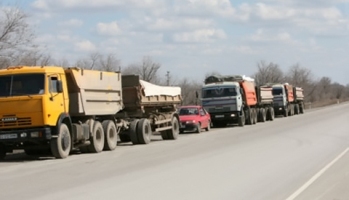  В Туве временно ограничили движение грузового транспорта