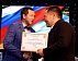 Премьер Шолбан Кара-оол вручил спортсмену - вольнику Начыну Куулару сертификат на приобретение жилья 