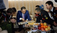 Глава Тувы встретился 8 мая с учащимися Кадетского корпуса Республики Тыва