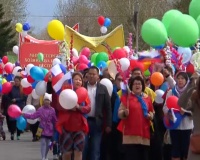 Первомайская демонстрация в столице Тувы. Кызыл. 1 мая 2016 года.