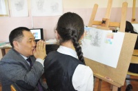 Глава Тувы посетил Республиканскую школу искусств им. Р. Кенденбиля. Фото Чингиса Саая