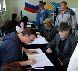 В Туве на 12.00 местного времени на избирательные участки пришли 50 718, или 29,81 процента избирателей