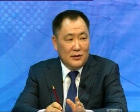 Глава Тувы рассказал в телеинтервью о достижениях и проблемах республики в уходящем  2013 году  