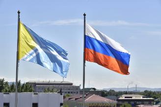 Правительство Тувы поддержало инициативу об учреждении Дня Государственного флага республики
