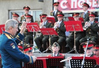 Оркестр Минобороны РФ с Парада Победы на Красной площади сразу приехал в Туву