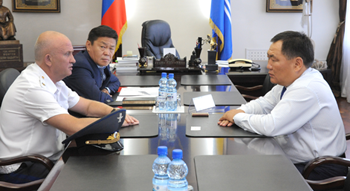 Глава Тувы и представитель Ространснадзора обсудили вопросы эксплуатации магистрали М-54  