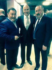 Премьер Шолбан Кара-оол поздравил Президента  Федерации спортивной борьбы России с юбилеем 
