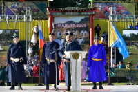 В Туве в первый день народного праздника Наадым чествовали животноводов республики