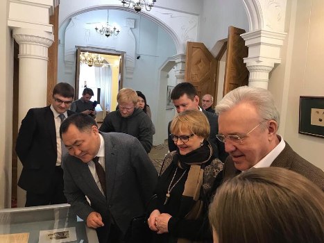 Шолбан Кара-оол и Александр Усс договорились активизировать сотрудничество между Тувой и Красноярским краем в сфере культуры