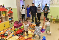 Глава Тувы Владислав Ховалыг сегодня посетил новое дошкольное учреждение в пгт. Каа-Хем Кызылского района. 