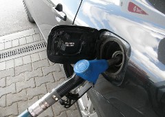 В Туве наметилось снижение цен на автомобильное топливо