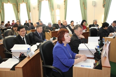 Парламентарии Тувы проголосовали за принятие в первом чтении закона о республиканском бюджете 