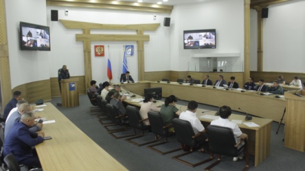 В Правительстве Тувы прошло внеочередное заседание КЧС 