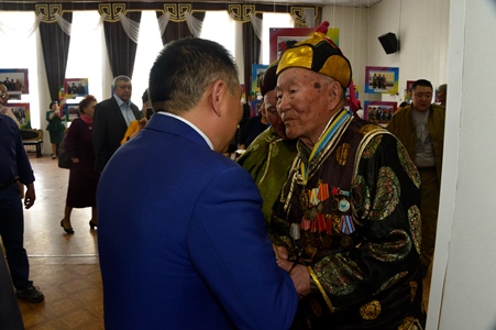 Глава Тувы Шолбан Кара-оол и Председатель Верховного Хурала Кан-оол Даваа посетили Улуг-Хемский район