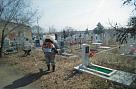 В Туве муниципалитетам поручили перед родительским днем провести акарицидную обработку кладбищенских территорий