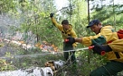 Глава Тувы попросил всех, кто задействован на тушении лесных пожаров, обязательно соблюдать меры безопасности