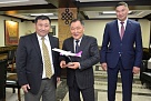 Глава Тувы обсудил с руководством монгольской авиакомпании возможности организации  воздушного сообщения между Кызылом и Улан-Батором