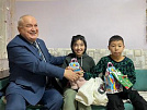 В Туве члены Правительства в канун Нового года исполнили желания детей   