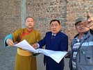 Глава Тувы и представитель его Святейшества Далай-Ламы посетили стройку буддийского комплекса и открыли конференцию