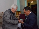 Легенде Тувы,  доктору исторических наук Монгушу Кенин-Лопсану присвоено  звание «Почетный гражданин Республики Тыва» 