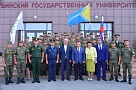 Глава Тувы поздравил первых выпускников военной кафедры ТГУ
