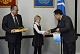 Глава Тувы вручил награды призерам международного молодежного конкурса эссе, объявленного АРАССВА